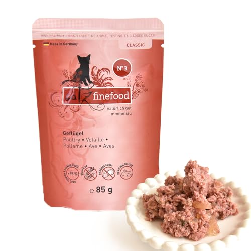catz finefood N° 3 Geflügel Feinkost Katzenfutter nass, verfeinert mit Preiselbeeren & Löwenzahn, 1 x 85g Beutel von キャッツファインフード