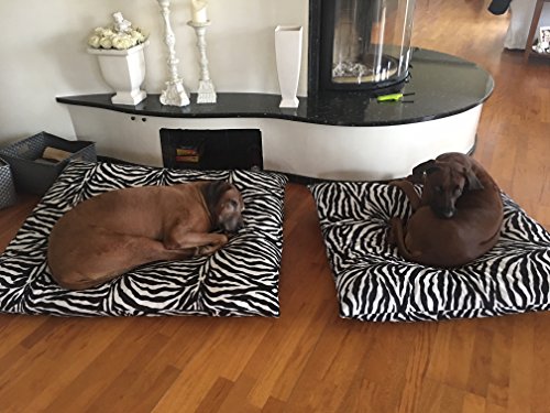 Hundebett Komfort von Kühnemuth (Zebra schwarz-weiß) von Adlatus-Kühnemuth