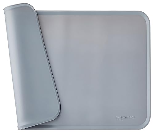 Amazon Basics Wasserabweisende Napfunterlage aus Silikon, Unterlage für Haustierfutter, 47 x 29 cm, Grau, Einzelbett Amazon Basics Wasserabweisende Napfunterlage aus Silikon, Unterlage für Haustierfutter, 47 x 29 cm, Grau, Einzelbett von Amazon Basics