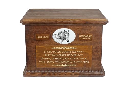 Art-Dog Big Urne für Pferdeasche - Handmade Memorial mit Foto - Personalisierte Pferd Urne mit Messing Griffe und Keramik-Plakette - 15,7x11,8x11 - Baskisches Bergpferd Art-Dog Big Urne für Pferdeasche - Handmade Memorial mit Foto - Personalisierte Pferd Urne mit Messing Griffe und Keramik-Plakette - 15,7x11,8x11 - Baskisches Bergpferd von Art-Dog