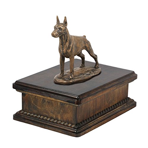 Art-Dog Custom Dog Mama Sitzende Statue Gedenkurne - Handgefertigte kaltgegossene Bronze auf Birkensockel - Urne für die Asche von Hunden - 24,5x29x21cm - 5l - Dobermann von Art-Dog