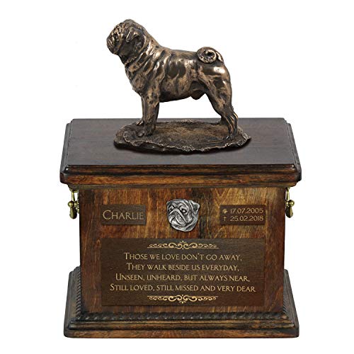 Art-Dog Custom Dog Sitzender Hund Statue Gedenkurne - Handgefertigte Kaltguss-Bronze auf Birke Basis - Urne für die Asche des Hundes - 8.3x11.4x8.7-5l - Mops I von Art-Dog