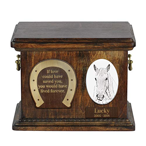 Art-Dog Custom Horse Memorial Urn - Handgefertigte Holzurne - Personalisierte Keramikplatte und Gravur - Haltbare und langlebige Pferdeeinäscherungsbox - 8,3x11,4x8,7" - Camargue-Pferd von Art-Dog