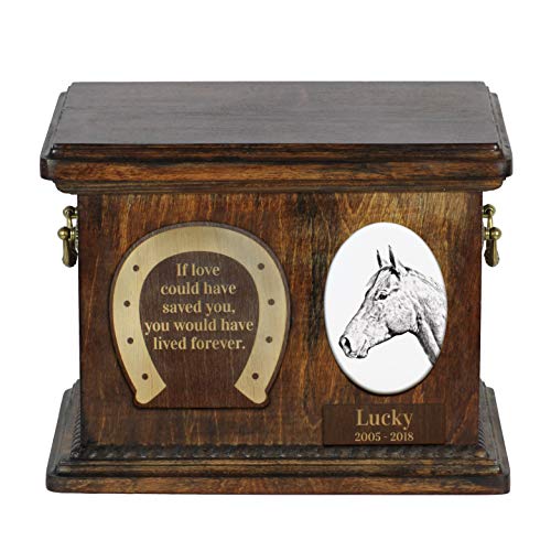 Art-Dog Custom Horse Memorial Urn - Handgefertigte Holzurne - Personalisierte Keramikplatte und Gravur - Haltbare und langlebige Pferdeeinäscherungsbox - 8,3x11,4x8,7" - Holsteiner Pferd von Art-Dog