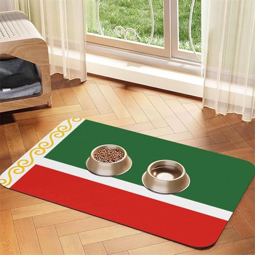 Wasserabsorbierende Kunstleder-Futtermatte mit Flagge der Tschetschenischen Republik, 40 x 60 cm, rutschfeste und langlebige Matte für Katzen- und Hundenäpfe von BOAIHH