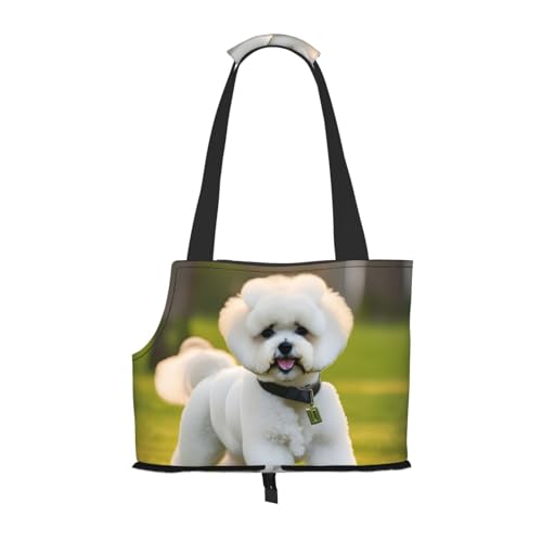Bichon Frisé Hund auf dem Gras Druck Haustier tragbare Umhängetasche, faltbare Haustiertasche (34 x 15 x 26 cm) von BREAUX