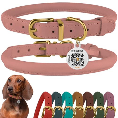 BRONZEDOG Hundehalsband aus gerolltem Leder mit QR-ID-Tag, verstellbar, weiche runde Halsbänder für kleine, mittelgroße und große Hunde, Welpen, Katzen (Rosa, 23-28 cm) von BRONZEDOG