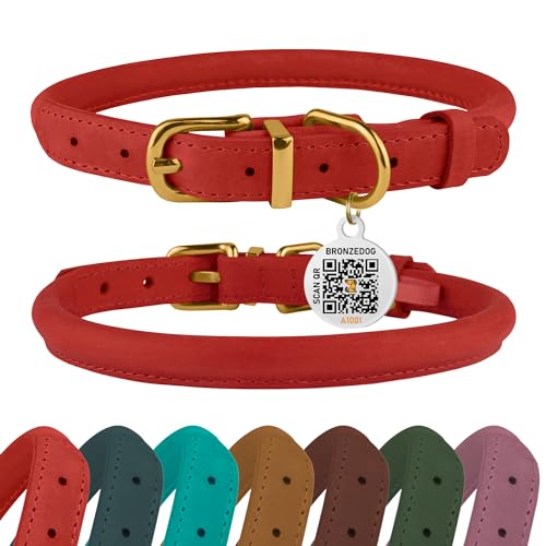 Hundehalsband aus gerolltem Leder, mit QR-ID-Etikett, verstellbar, weich, rund, für kleine, mittelgroße und große Hunde, Welpen, Katze (Klassisches Rot, 23-28 cm) von BRONZEDOG