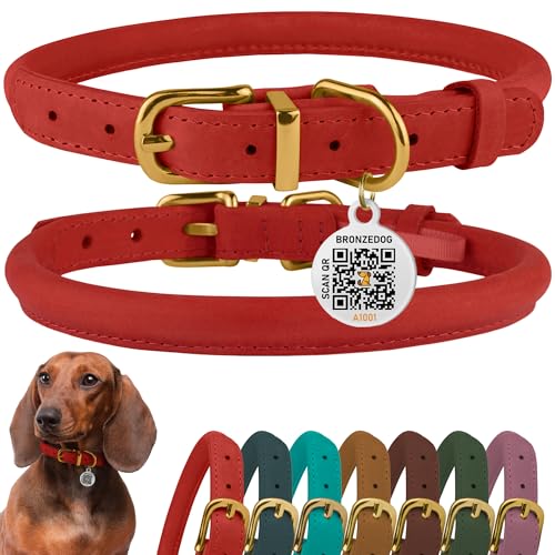 BRONZEDOG Hundehalsband aus gerolltem Leder mit QR-ID-Tag, verstellbar, weiche runde Halsbänder für kleine, mittelgroße und große Hunde, Welpen, Katzen (Klassisches Rot, 40-48 cm) von BRONZEDOG