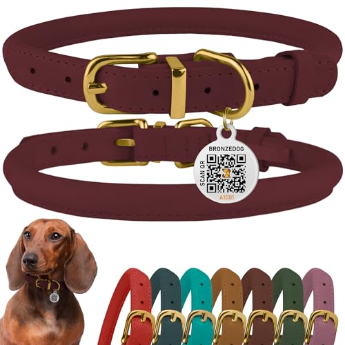 BRONZEDOG Hundehalsband aus gerolltem Leder mit QR-ID-Tag, verstellbar, weiche runde Halsbänder für kleine, mittelgroße und große Hunde, Welpen, Katzen (Burgunder, 23-28 cm) von BRONZEDOG