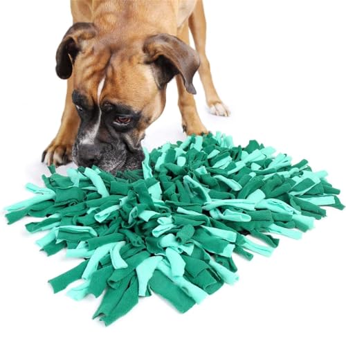 Bella & Balu Schnüffelteppich für Hunde (45 x 30 cm) Der Schnüffelrasen dient als interaktives Suchspiel, fördert die natürliche Nahrungssuche und trainiert die Geruchsempfindung Ihres Hundes (Grün) von Bella & Balu