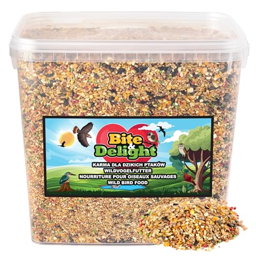 Bite & Delight Futter für Wildvögel - Wildvogelfutter für kalte Tage - mit Höherem Fettgehalt - Enthält Wichtige Nährstoffe - für den Winter auch Ganzjährig - ohne Zusatz von Zucker - 10000 ml Bite & Delight Futter für Wildvögel - Wildvogelfutter für kalte Tage - mit Höherem Fettgehalt - Enthält Wichtige Nährstoffe - für den Winter auch Ganzjährig - ohne Zusatz von Zucker - 10000 ml von Bite & Delight