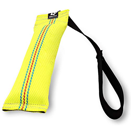 Bull Fit Bungee Beisswurst für Hunde, 25 cm mit Handschlaufe - Sehr Robustes Hundespielzeug zum Training, Tauziehen und Zerrspiele mit Hund - Aus hochwertigem Feuerwehrschlauch handgefertigt Bull Fit Bungee Beisswurst für Hunde, 25 cm mit Handschlaufe - Sehr Robustes Hundespielzeug zum Training, Tauziehen und Zerrspiele mit Hund - Aus hochwertigem Feuerwehrschlauch handgefertigt von Bull Fit