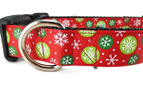 Hundehalsband, weihnachtliches Design, Schneeflocken, Rot, Grün, 2,5 cm breit, verstellbar, Nylon, Größe M und L (rote Schneeflocken, Größe L 38,1–55,9 cm) von CANINEDESIGN QUALITY DOG COLLARS