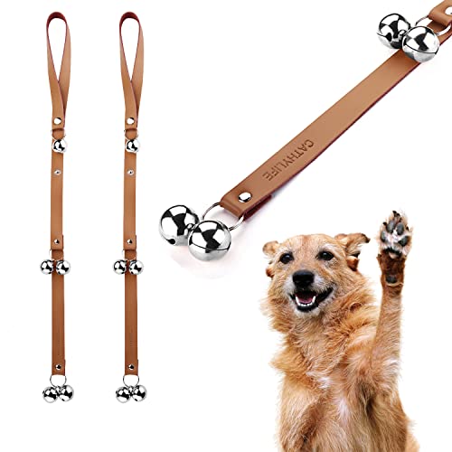 CATHYLIFE Hunde-Türklingel aus Leder, für Türknauf, Töpfchentraining, zum Ausgehen, Längenverstellung, Kupfer-Hundeglocke, zum Aufhängen, braunes Leder, silberfarbene Glocken – 2 Stück CATHYLIFE Hunde-Türklingel aus Leder, für Türknauf, Töpfchentraining, zum Ausgehen, Längenverstellung, Kupfer-Hundeglocke, zum Aufhängen, braunes Leder, silberfarbene Glocken – 2 Stück von CATHYLIFE