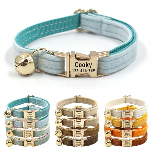 CHRYMPETIC Katzenhalsband aus Samt mit Namen, personalisierbares Katzenhalsband mit Glöckchen, Leine und Fliege erhältlich (Columbia Blue) von CHRYMPETIC