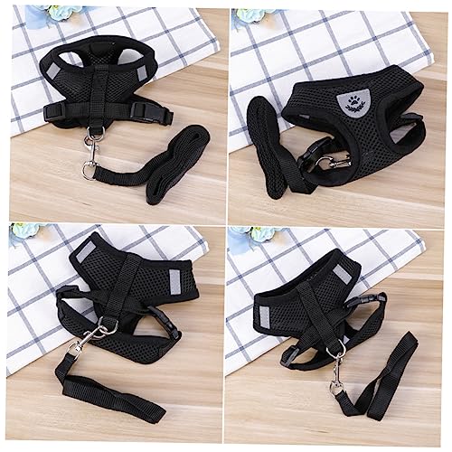 CVUTOVO Mesh Geschirr Mit Verstellbarem Brustgurt Für Kleine Haustiere Atmungsaktives Und Bequemes Hundegeschirr Schwarz Für Hunde Und Katzen Und Einfach Anzulegen CVUTOVO Mesh Geschirr Mit Verstellbarem Brustgurt Für Kleine Haustiere Atmungsaktives Und Bequemes Hundegeschirr Schwarz Für Hunde Und Katzen Und Einfach Anzulegen von CVUTOVO