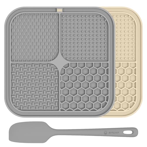 ChefAide Leckmatte für Hunde, verbesserte 21,6 x 21,6 cm, Leckmatten mit Saugnäpfen, langsames Lecken für Angstlinderung und Langeweile, geeignet für Hundetraining, 2 Stück von ChefAide