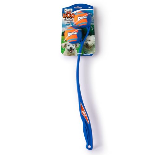 Chuckit! The Duo 22M Double Launcher Hundespielzeug, 55,9 cm Länge, inklusive 2 mittelgroßen Tennisbällen (6,3 cm), Größe M für Rassen 9-27,2 kg, Multi-Dog und Pack Play von Chuckit!