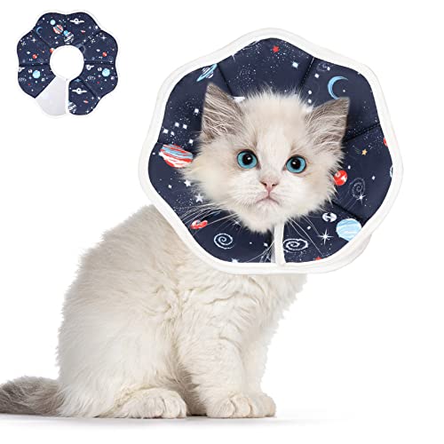 ComSaf Schützende Halskrause Katze mit Sternenhimmel-Muster, Weich und Verstellbar Katzen Halskrause für nach Operationen Katzenkragen, Verhindert das Lecken von Wunden halskrausen für Katzen, XS von ComSaf