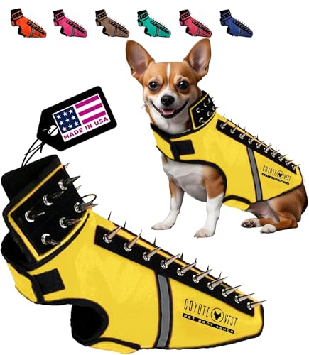 CoyoteVest SpikeVest Hundegeschirr Weste reflektierendes Hundezubehör mit Spikes zum Schutz Ihres Haustieres vor Raptor und Tierangriffen Klettlaschen für schnelles Tragen und Entfernen (klein gelb) CoyoteVest SpikeVest Hundegeschirr Weste reflektierendes Hundezubehör mit Spikes zum Schutz Ihres Haustieres vor Raptor und Tierangriffen Klettlaschen für schnelles Tragen und Entfernen (klein gelb) von CoyoteVest