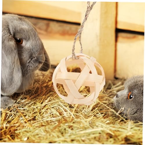 DIKACA Hängender Futterball aus Robustem Naturmaterial für Kaninchen und Kleintiere Rundes Design Futterspender Fördert Bewegung und Beschäftigung im Käfig Langlebig und Sicher für DIKACA Hängender Futterball aus Robustem Naturmaterial für Kaninchen und Kleintiere Rundes Design Futterspender Fördert Bewegung und Beschäftigung im Käfig Langlebig und Sicher für von DIKACA