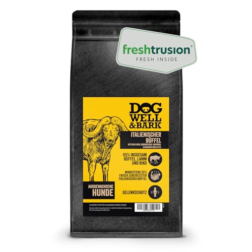 Premium Hundefutter trocken getreidefrei – Alleinfutter mit italienischem Büffel 2 kg für ausgewachsene Hunde – Büffel mit Basilikum, Brombeeren, Kurkuma, Leinsamen & Apfel von DOG WELL & BARK