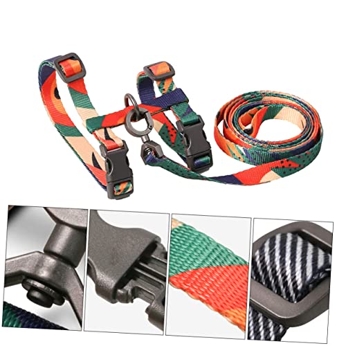 DRESSOOS 1stück Förmiges Katzengeschirr Mit Leine Ausbruchsicher Verstellbar Pom Für Sicheres Und Bequemes Gassi-gehen Mit Ihrer Katze Für Kleine Und Mittlere Katzen von DRESSOOS