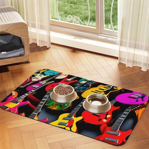 Hundematte mit buntem Gitarrendruck, für Futter und Wassernapf, Wasserspender, Hundezubehör Hundematte mit buntem Gitarrendruck, für Futter und Wassernapf, Wasserspender, Hundezubehör von DUWAA