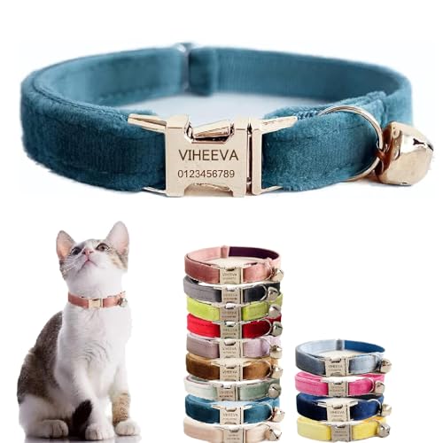 Katzenhalsband, bestickt, mit Glöckchen, für Katzen und kleine Hunde, Welpen, Kätzchen, personalisierter Text mit Haustiernamen und Telefonnummer (S (15,2 cm - 25,4 cm), Edelsteingrün von Defgeph