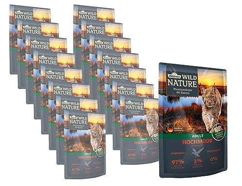 Dehner Wild Nature Katzenfutter Hochmoor, Nassfutter getreidefrei / zuckerfrei, für ausgewachsene Katzen, Ente / Pute, 16 x 85 g Beutel (1.36 kg) von Dehner