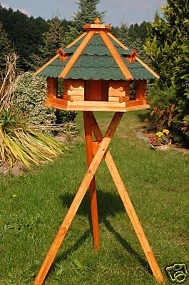 Deko-Shop-Hannusch XXL Vogelhaus, Vogelhäuschen behandelt mit Bitumschindeln und DREI Gauben mit Ständer Deko-Shop-Hannusch XXL Vogelhaus, Vogelhäuschen behandelt mit Bitumschindeln und DREI Gauben mit Ständer von Deko-Shop-Hannusch