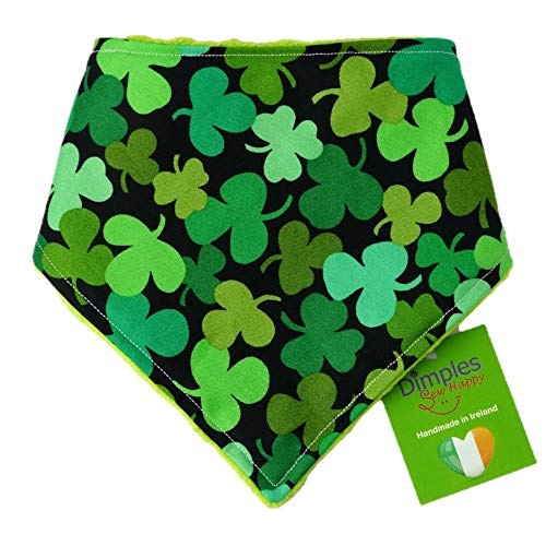 Dimples Hundehalstuch - Glücksklee/St Patricks Day - Halstuch für kleine mittlere und Grosse Hunde Welpen und Katzen - Hunde Besitzer Geschenk - Handgemachtes Hunde Accessoire 55cm Dimples Hundehalstuch - Glücksklee/St Patricks Day - Halstuch für kleine mittlere und Grosse Hunde Welpen und Katzen - Hunde Besitzer Geschenk - Handgemachtes Hunde Accessoire 55cm von Dimples - Sew Happy