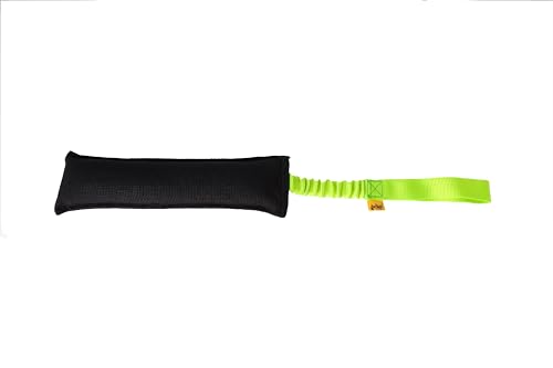 Dingo Beisswurst Agility Hundespielzeug für Training, Apportieren, Wassersport, Zerrspiele, Spielen, 27 x 8 cm, leichtes und schwimmfähiges Zerrspielzeug Schwarz mit grünem Bungee-Griff 15594 Dingo Beisswurst Agility Hundespielzeug für Training, Apportieren, Wassersport, Zerrspiele, Spielen, 27 x 8 cm, leichtes und schwimmfähiges Zerrspielzeug Schwarz mit grünem Bungee-Griff 15594 von Dingo Waldemar Rutkowski