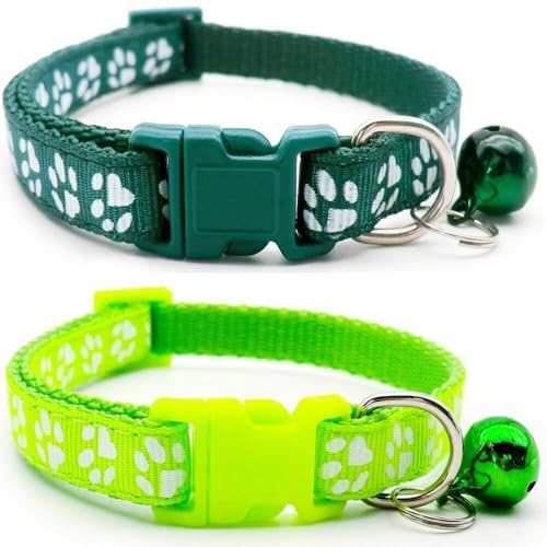 Doggie Style Store Halsbänder für kleine Hunde, Welpen, Katzen, Kätzchen, Pfotenabdruck, Nylon, mit Glöckchen, zweifarbig, Dunkelgrün und Hellgrün, 2 Stück Doggie Style Store Halsbänder für kleine Hunde, Welpen, Katzen, Kätzchen, Pfotenabdruck, Nylon, mit Glöckchen, zweifarbig, Dunkelgrün und Hellgrün, 2 Stück von Doggie Style Store