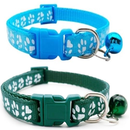 Doggie Style Store Halsbänder für kleine Hunde, Welpen, Katzen, Kätzchen, Pfotenabdruck-Design, Nylon mit Glöckchen, 2 Farben, Hellblau und Dunkelgrün, Doppelpack Doggie Style Store Halsbänder für kleine Hunde, Welpen, Katzen, Kätzchen, Pfotenabdruck-Design, Nylon mit Glöckchen, 2 Farben, Hellblau und Dunkelgrün, Doppelpack von Doggie Style Store