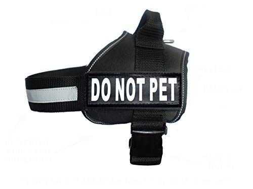 Do Not Pet Hundegeschirr mit abnehmbaren Flicken und reflektierendem Rand. Wird mit 2 reflektierenden, abnehmbaren Flicken geliefert. Bitte messen Sie den Umfang des Hundes vor dem Kauf von Doggie Stylz