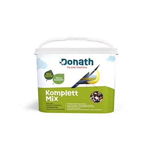 Donath Fly wild. Feed love. Donath Komplett Mix - reich an hochwertigem Insektenfett - die ausgewogene Mischung - wertvolles Ganzjahres Wildvogelfutter - aus unserer Manufaktur in Süddeutschland von Donath Fly wild. Feed love.