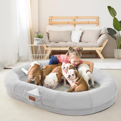 Menschliches Hundebett für Erwachsene, 180 x 122 x 25 cm, riesiges Sitzsack-Bett mit Decke, waschbares Kunstfell-Nickerchen, ovales Bett, Abnehmbares großes Memory-Schaum, menschliches Hundebett, Grau Menschliches Hundebett für Erwachsene, 180 x 122 x 25 cm, riesiges Sitzsack-Bett mit Decke, waschbares Kunstfell-Nickerchen, ovales Bett, Abnehmbares großes Memory-Schaum, menschliches Hundebett, Grau von Dorifine