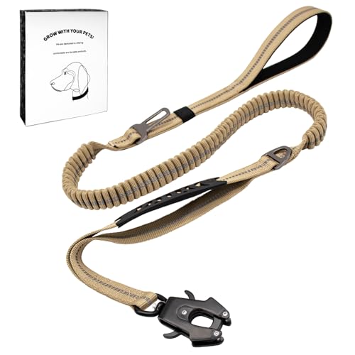 Dote on Taktische Hundeleine mit gepolsterten Griffen, 1,4 - 1,8 m, stoßdämpfendes Bungee, strapazierfähig, reflektierende Leine, starkes Anti-Zieh-Design, Metall-Karabiner-Clip, Auto-Sicherheitsgurt Dote on Taktische Hundeleine mit gepolsterten Griffen, 1,4 - 1,8 m, stoßdämpfendes Bungee, strapazierfähig, reflektierende Leine, starkes Anti-Zieh-Design, Metall-Karabiner-Clip, Auto-Sicherheitsgurt von Dote on