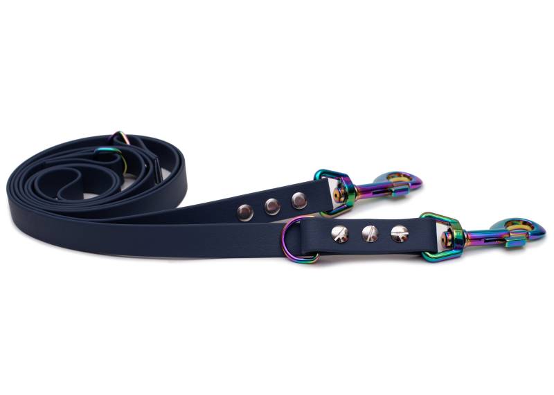 Biothaneleine Dark Blue 16mm - 2m verstellbar mit regenbogen Bolzenkarabiner von EMMY&PEPE