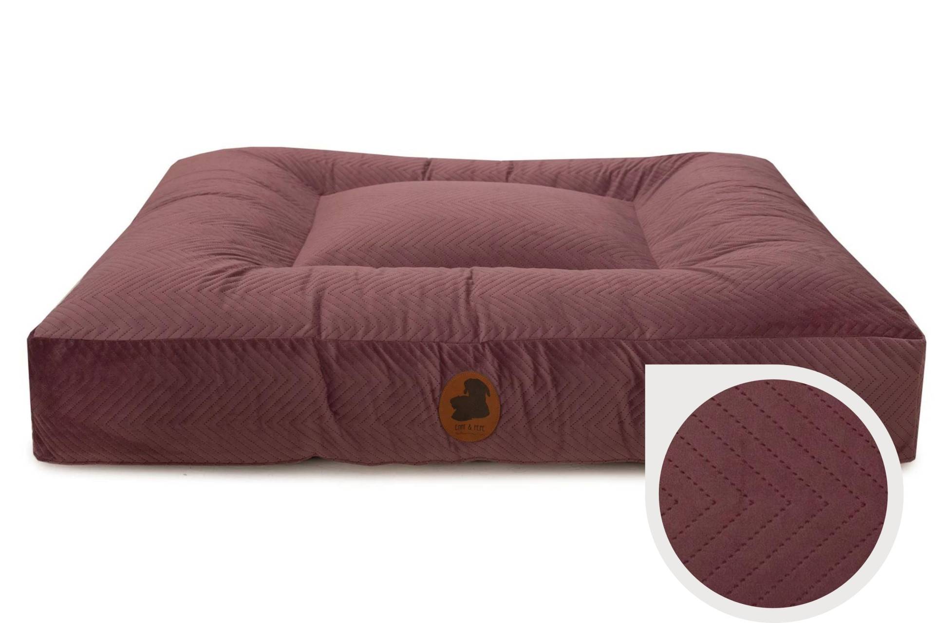 Wau-Bed ZickZack Mauve Oval / M (100x80cm) von EMMY&PEPE