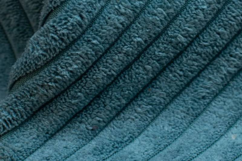 Wau-Floor Cord Jeans / S (80x60cm) / 3cm von EMMY&PEPE