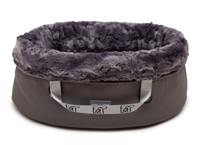 Wau-Snuggle Titan Grey Oval / S / Ja Wau-Snuggle Titan Grey Oval / S / Ja von EMMY&PEPE