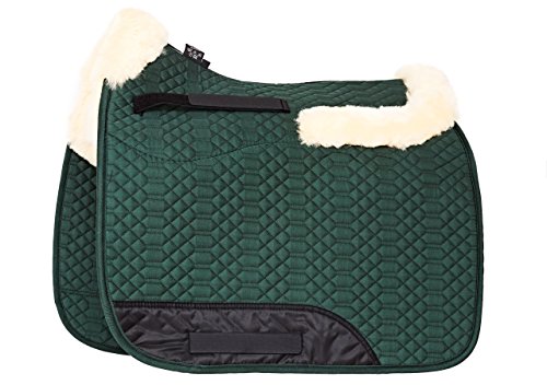 Engel Reitsport | SCHABRA4-D-GRU-MED | Schabracke | Lammfell im Sattelbereich - Half Lined | Steppstoff | Fellkranz vorne & hinten | Dressur | Stoff grün Fell med. von Engel Reitsport