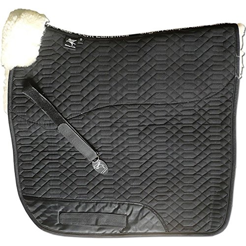 Engel Reitsport | SCHABRA1-D-CAM-CAM | Schabracke | Steppstoff | Lammfell im Sattelbereich | Half Lined | Fellkranz vorne | Dressur | Stoff Camel Fell Camel von Engel Reitsport