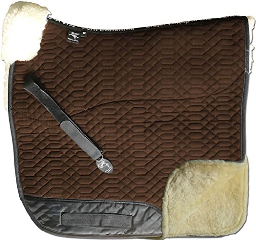 Engel Reitsport | SCHABRA2-D-MOC-MED | Schabracke | Lammfell Fully Lined | Steppstoff | Fellkranz vorne | Dressur | Stoff moccabraun Fell med. von Engel Reitsport