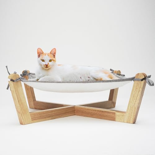 Katzenbett mit Holzgestell, Hängematte für Katzen, Hundebett, abnehmbar, waschbar, Holz natur, Kunstvlies & Stoff, für alle Jahreszeiten geeignet, ideal für Katzen, kleine Hunde und Kleintiere Katzenbett mit Holzgestell, Hängematte für Katzen, Hundebett, abnehmbar, waschbar, Holz natur, Kunstvlies & Stoff, für alle Jahreszeiten geeignet, ideal für Katzen, kleine Hunde und Kleintiere von FURRYFECTION