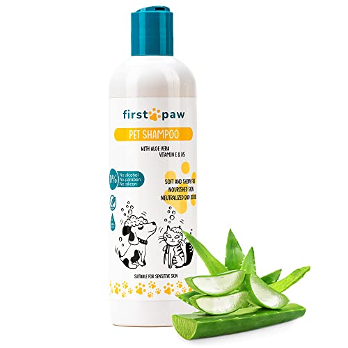 FIRSTPAW 300ml Pet Shampoo, Welpenshampoo, Hundeshampoo und Katzenshampoo mit Aloe Vera - Geeignet für Sensitive Haut, 100% Vegan Rückfettendes Shampoo für alle Hunderassen und Felltypen von FirstPaw