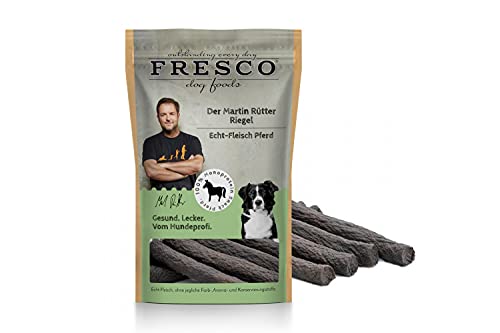 Fresco Martin Rütter Riegel Pferd | 100 g | Natürlicher Monoproteinsnack für Hunde aus Pferdefleisch | Kann zur gesunden Ernährung beitragen | Ideal für unterwegs Fresco Martin Rütter Riegel Pferd | 100 g | Natürlicher Monoproteinsnack für Hunde aus Pferdefleisch | Kann zur gesunden Ernährung beitragen | Ideal für unterwegs von Fresco Dog